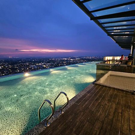 Quartz Residence - Melaka Eksteriør bilde