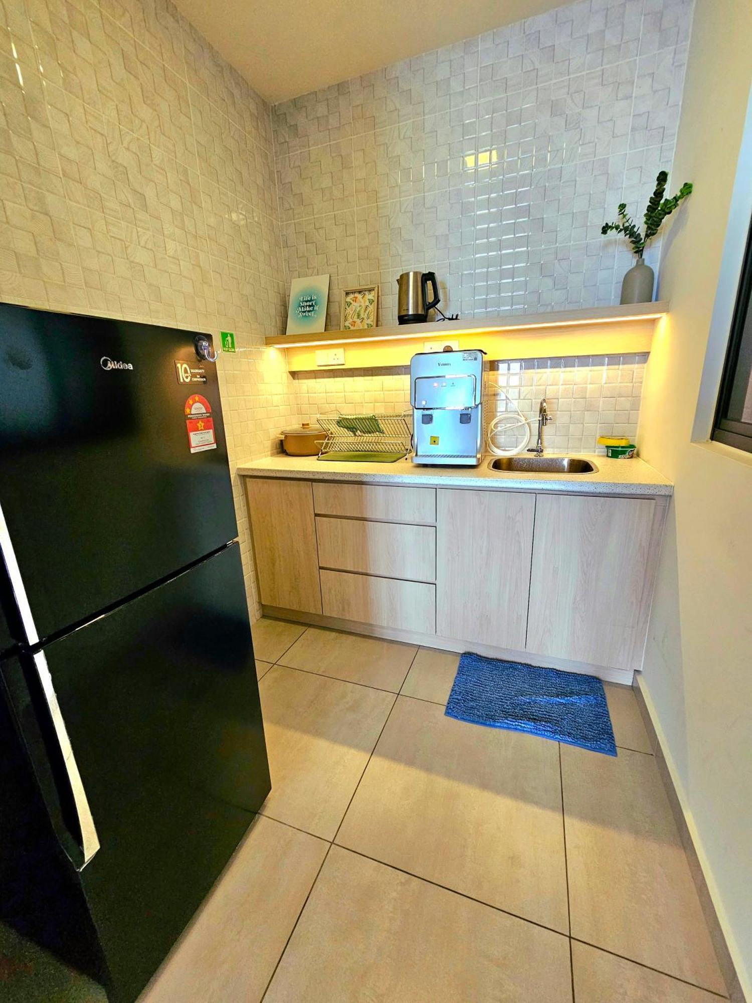 Quartz Residence - Melaka Eksteriør bilde